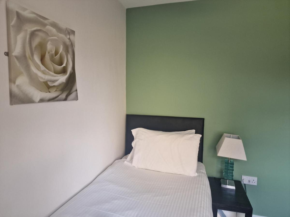 2 The Green, Exceptional Large House, Sea Views Loads Of Bathrooms Сийтън Карю Екстериор снимка