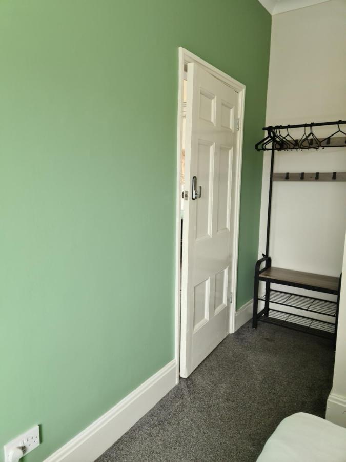 2 The Green, Exceptional Large House, Sea Views Loads Of Bathrooms Сийтън Карю Екстериор снимка